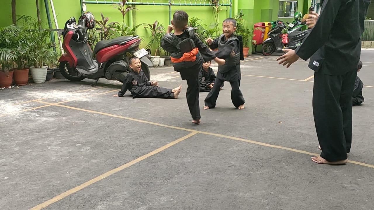 Pencak Silat SDIT Daarul Hasanah